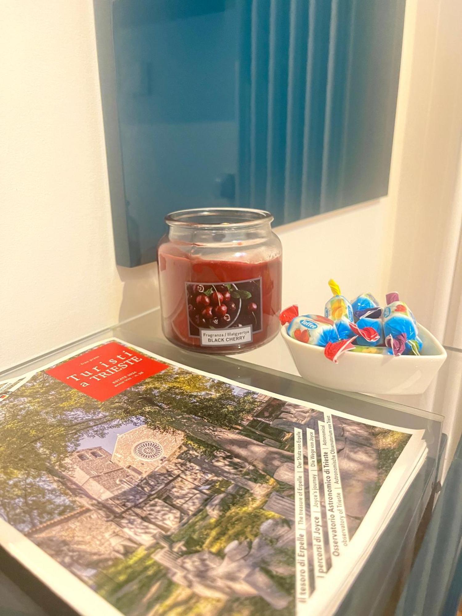 Apartment City Center Trieste Bagian luar foto